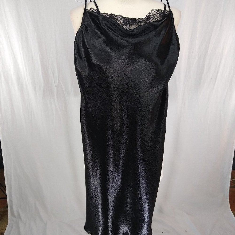 Women's Bias Lace Dress